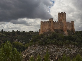 Castel pe munte (click to view)