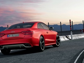 Audi RS5 (click to view)