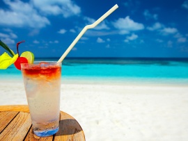 Cocktail pe plaja (click to view)