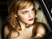 Emma Watson in masina