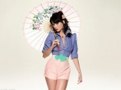 Katy Perry cu umbrela